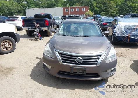 2014 Nissan Altima 2.5/S/Sv/Sl z USA, uszkodzony, nr VIN 1N4AL3AP6EC165765